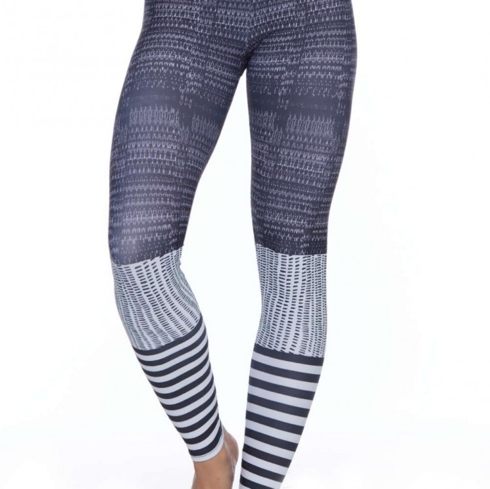 🤸‍♀️ONZIE HOT YOGA S/M PERFECT COND